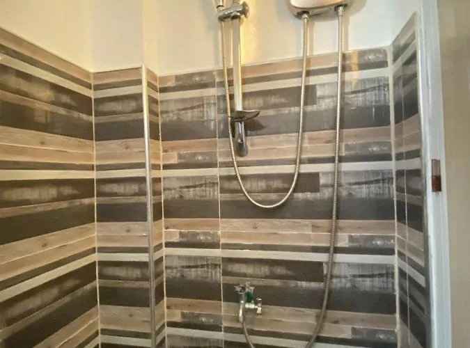 Althea Apartelle 3*